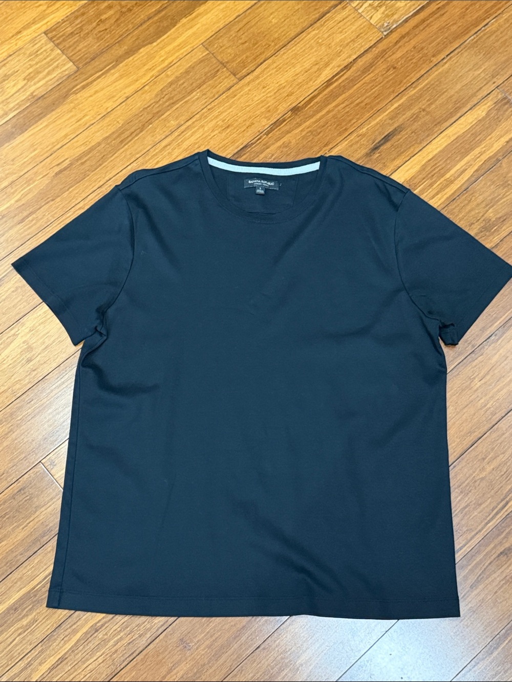 NWOT Banana Republic Men's Short Sleeve Crew Neck T-Shirt - Black L